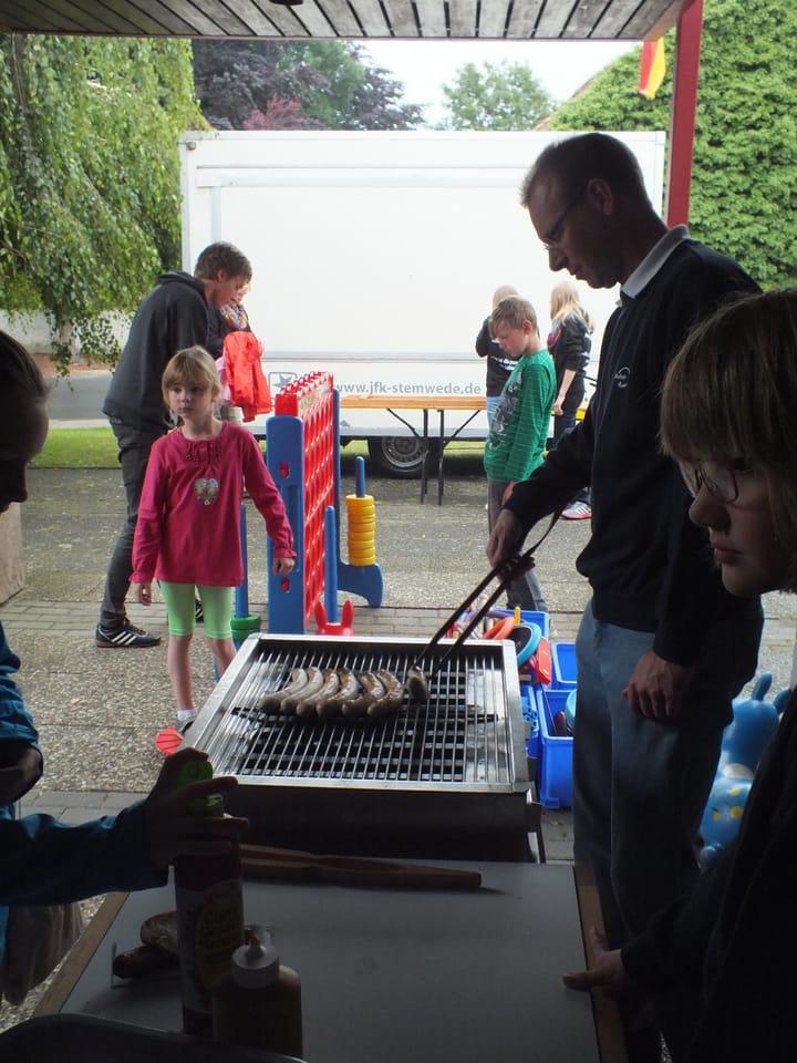 Foto aus Dorfplatz erwacht · 2014